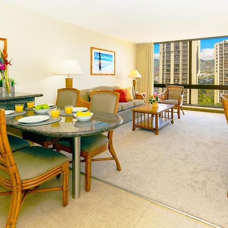 Mountain Views & Steps To Beach - Free Parking! Honolulu Exteriör bild