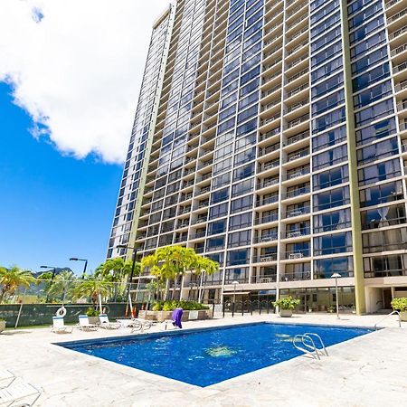 Mountain Views & Steps To Beach - Free Parking! Honolulu Exteriör bild