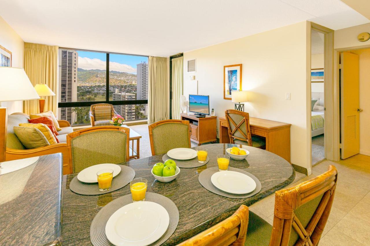 Mountain Views & Steps To Beach - Free Parking! Honolulu Exteriör bild