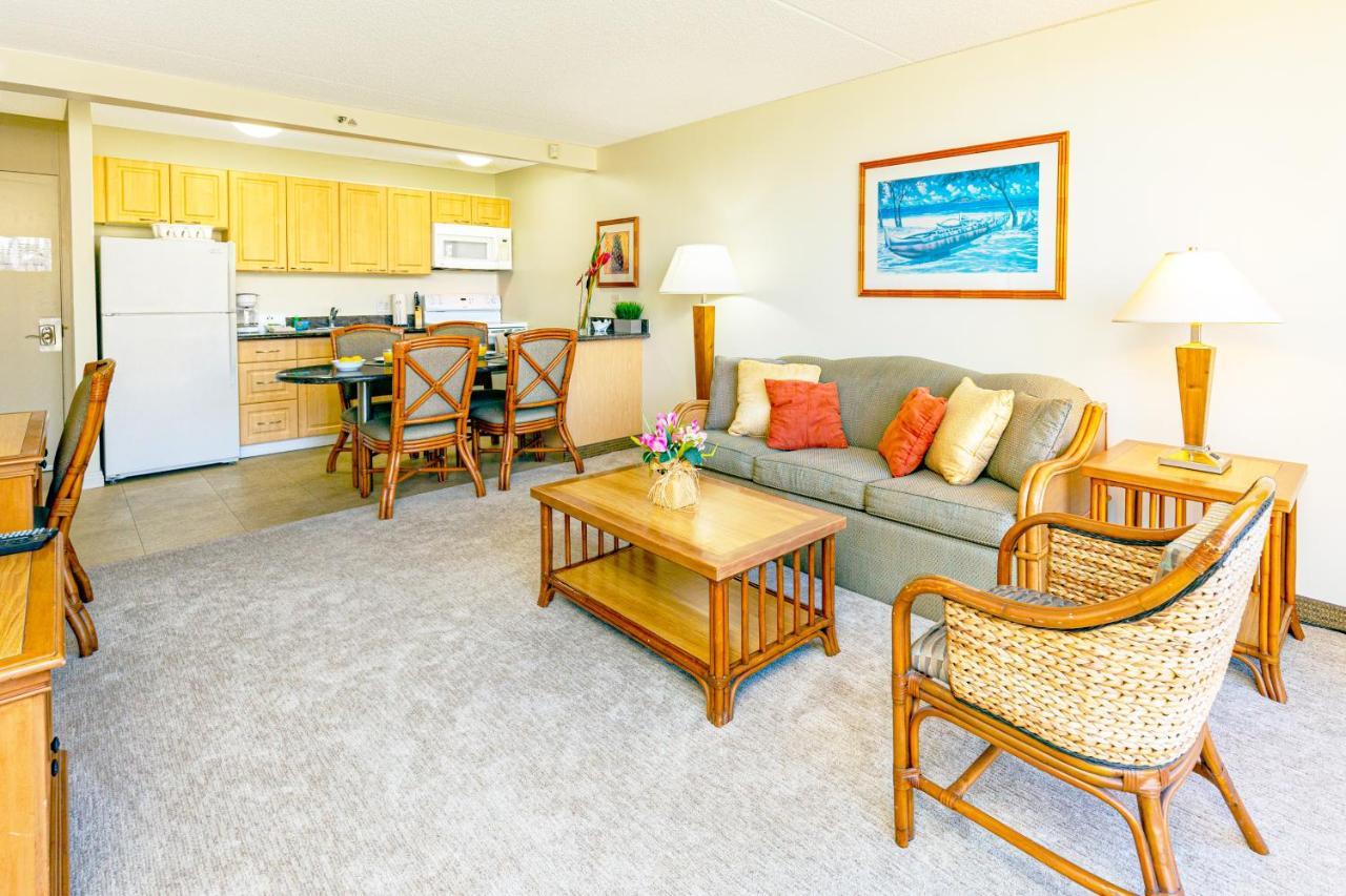 Mountain Views & Steps To Beach - Free Parking! Honolulu Exteriör bild